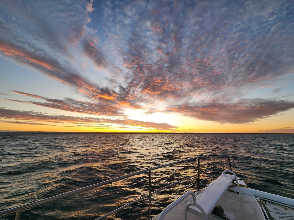 2 Hour Sunset Sail in Exmouth – A Romantic&nbsp;Escape